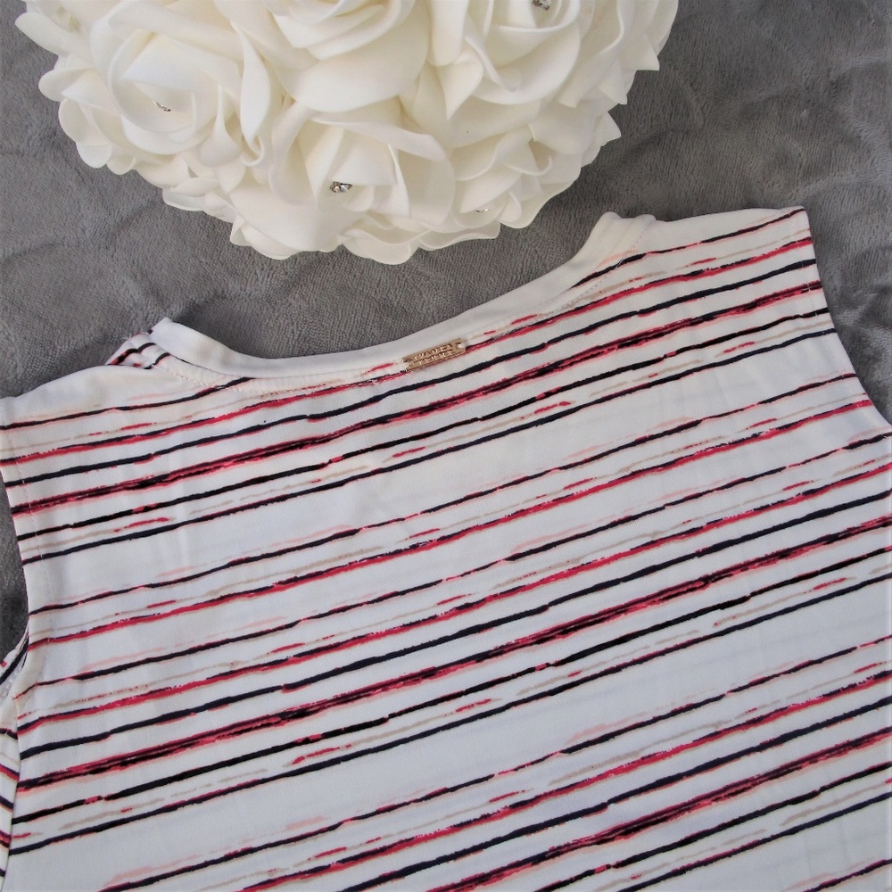 ❤️🔥 NWT Ivanka Trump Ivory Stripe Cold Shoulder Blouse - Picture 6 of 8